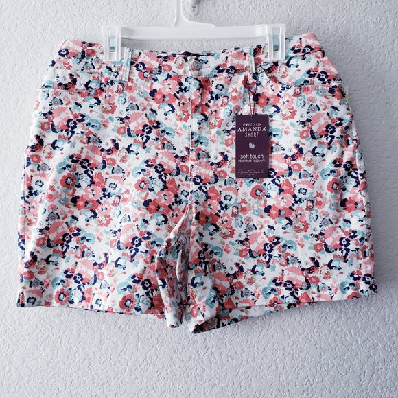 💥SOLD💥 Gloria Vanderbilt Amanda Floral Short - Picture 3 of 7